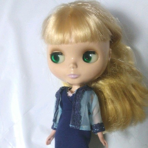 Takara Tomy Neo Blythe Sunday's Very Best Fashion Doll W/Box Used - Picture 6 of 10