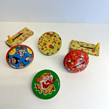 Lot Of6 VINTAGE Tin Noisemaker noise maker WORKS wood handle CLOWN