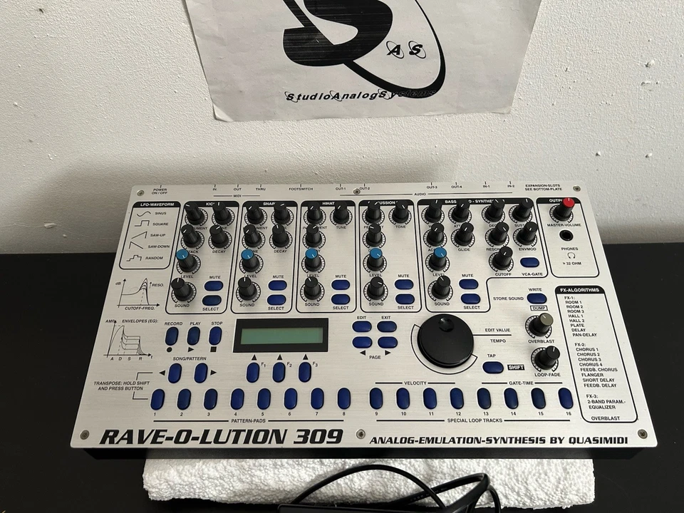 Quasimidi Rave-O-Lution 309 - Bild 2 von 3