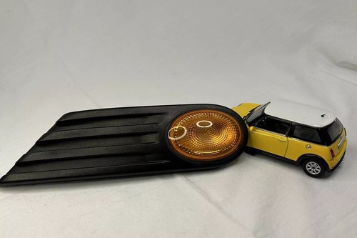 07 08 09 10 MINI COOPER DRIVER SIDE TURN SIGNAL R55 R56 R57 - Picture 2 of 5