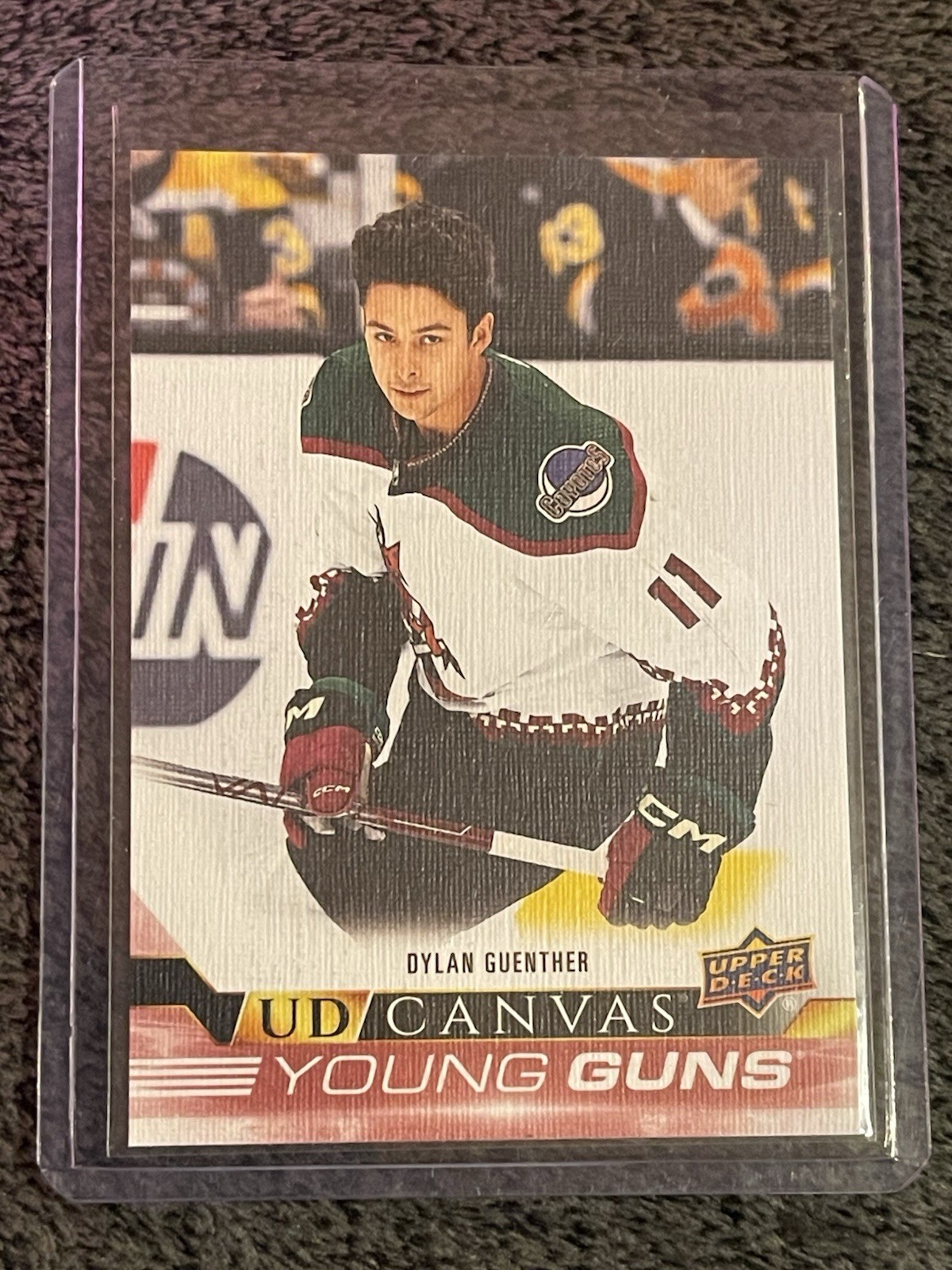 Upper Deck 2022-23 Series 2 UD Canvas Young Guns Dylan Guenther #C239 Coyotes RC