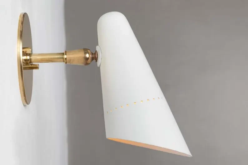 Aplique de pared de latón Mid-Century: lámpara italiana blanca mate regalo de Navidad Foto 2 de 4