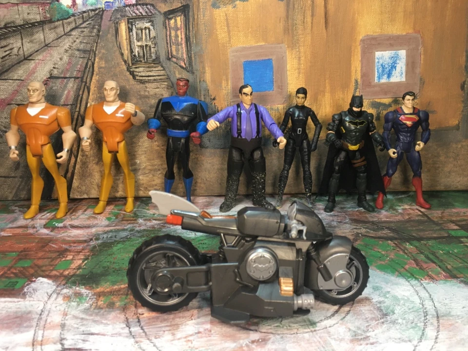 Lote de figuras de acción DC Universe Liga de la Justicia Lex Luther Sinistro Batman Superman Foto 4 de 4