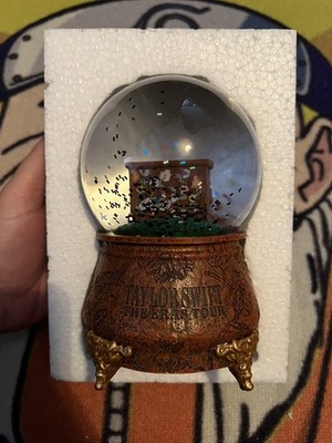 TAYLOR SWIFT THE ERAS TOUR ACOUSTIC PIANO SNOW GLOBE New Christmas - IN HAND