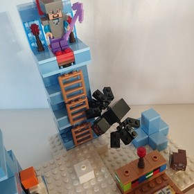 LEGO Minecraft: The Ice Spikes (21131) Complete with manual
