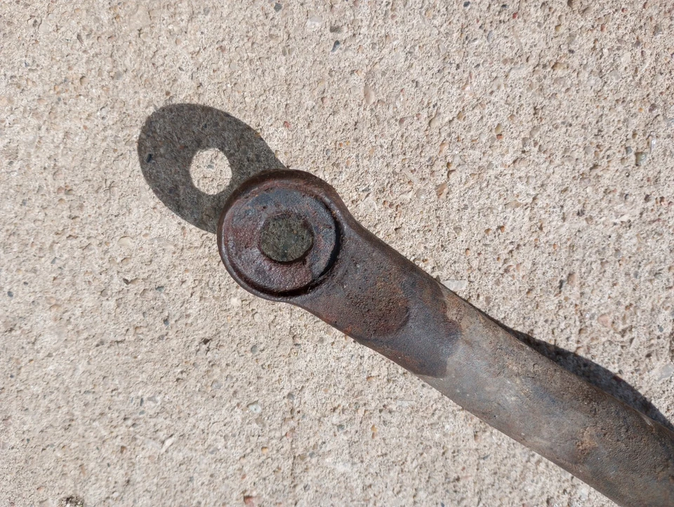 Mitsubishi Montero Dodge Raider 1983-1991 Sway Bar - Image 2 of 3