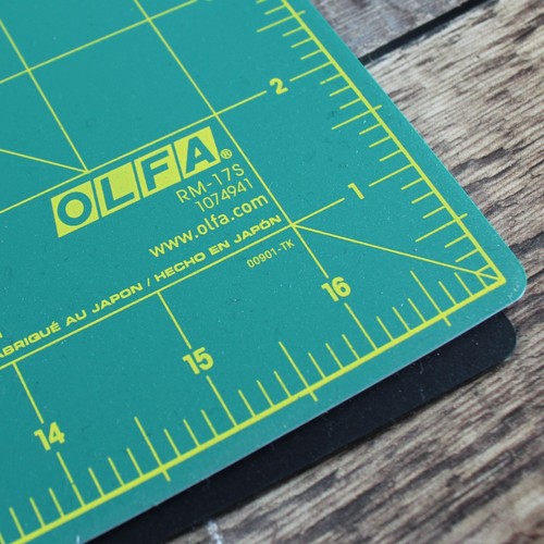 OLFA Rotating Cutting Mat Green Rotary Self Healing 17” Craft Mat - Picture 3 of 5
