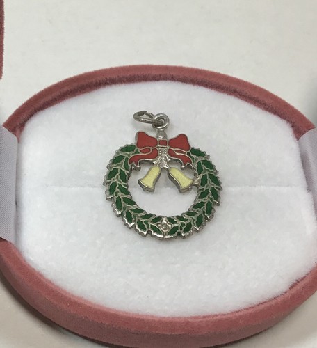 Vintage Sterling Silver JMR Enameled Holiday Wreath Charm Bracelet Charm - Picture 7 of 7