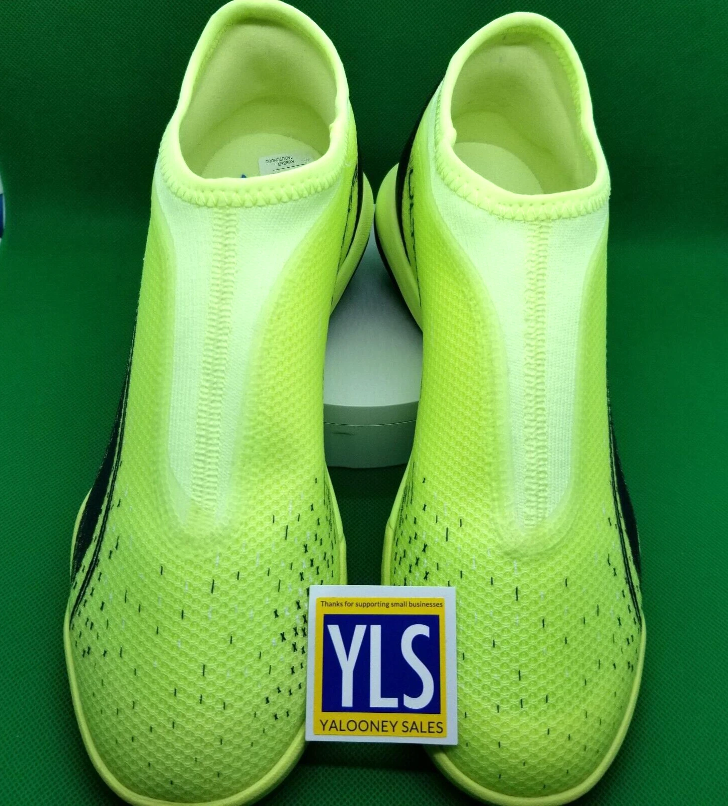 Scarpe da ginnastica Puma M6.5 W8.5 Ultra Match senza lacci IT indoor 106922 01 NUOVE