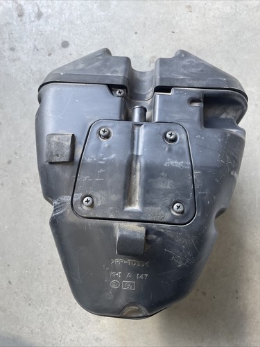 Kawasaki ER6-n Air Box Air Filter Er6f 2008 -2011 OEM 11010-0156 - Picture 6 of 8