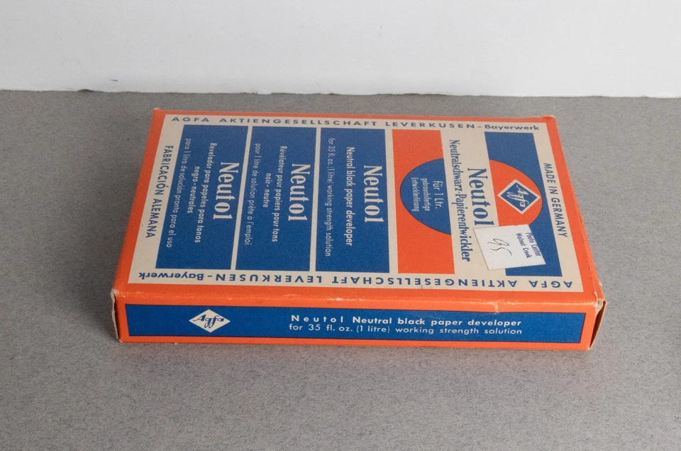 Vintage AGFA Neutol Darkroom Paper Developer - Image 4 of 4