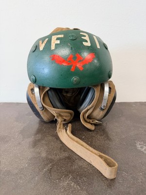 Vintage U.S. Navy Flight Deck Crewman Protective Helmet   Tomcatters Sz 7.5