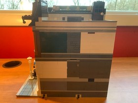 LEGO Creator Expert: Brick Bank (10251) 100% Complete