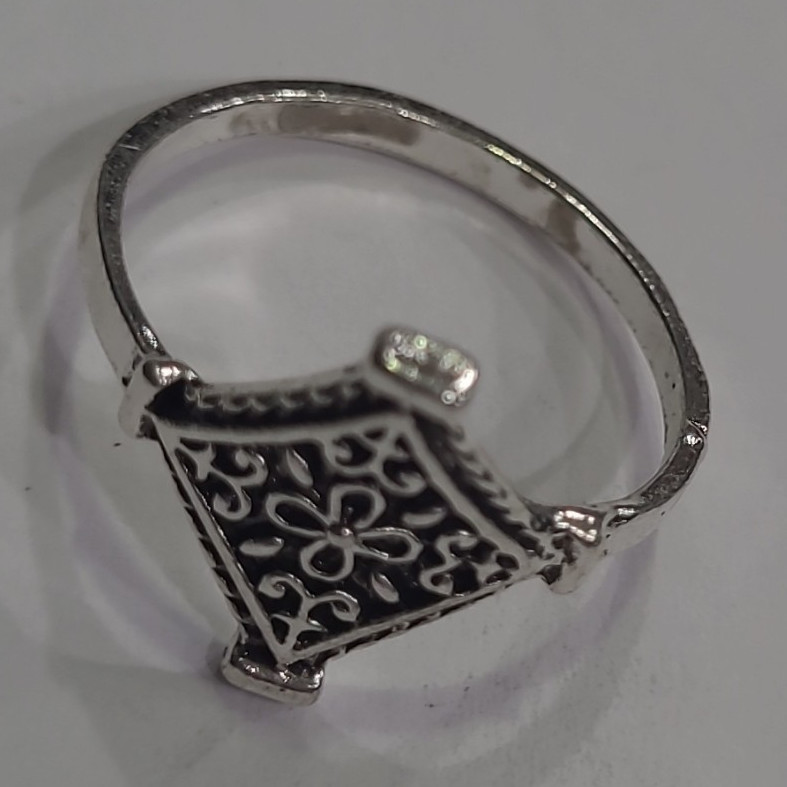 Silver Tone Stainless Steel Square Floral Band Ring Size 7 No Stones