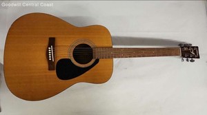 Yamaha F-310 Acoustic Guitar