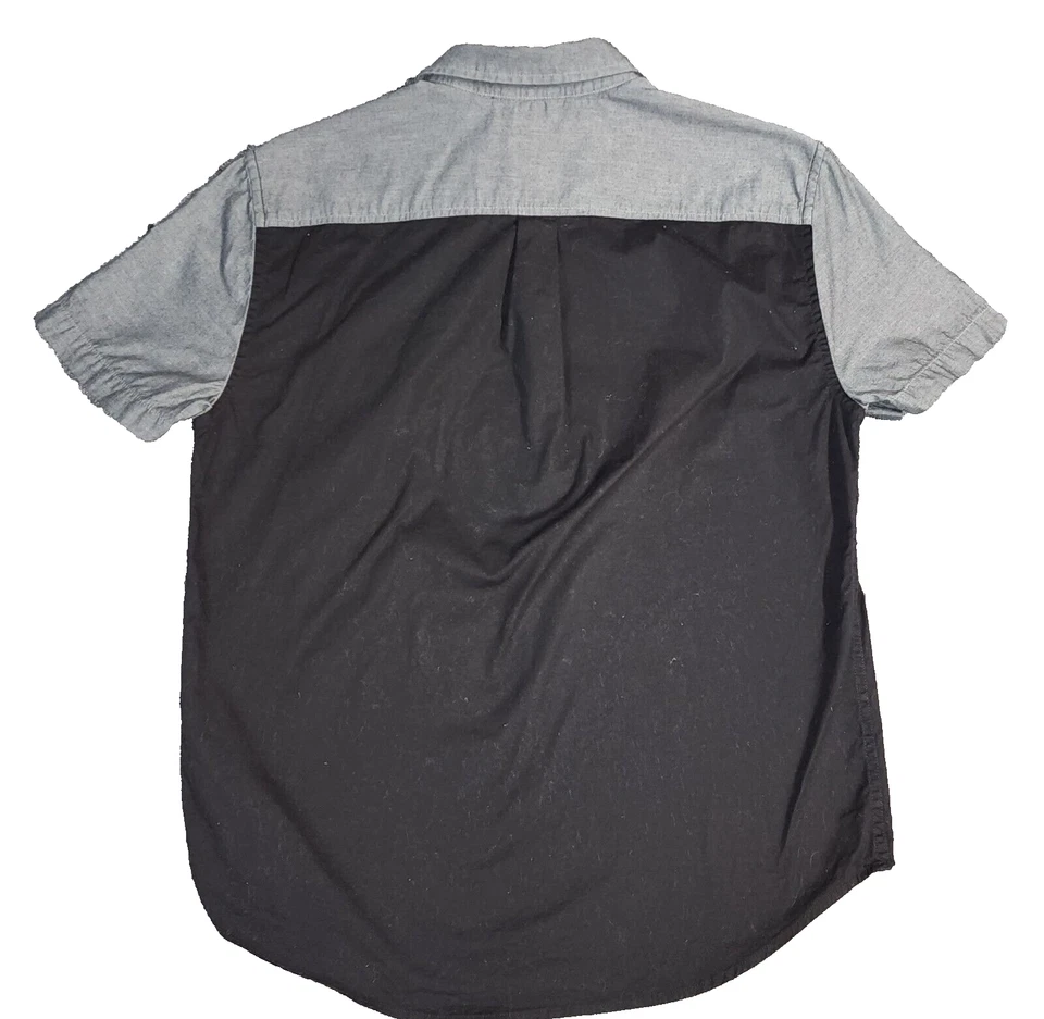 GUESS Shirt Boys Gray/Black Button Up Short Sleeve Two Tone Casual Sz. M - Image 2 of 4
