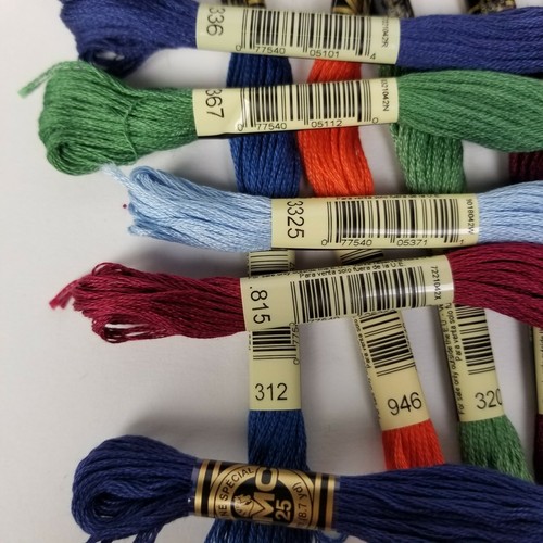 Lot of DMC FLOSS THREAD LOT Fourteen (14) Skeins. New and Unsused. - Picture 3 of 9