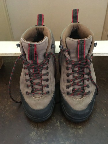 Classic hiking boots shoes 