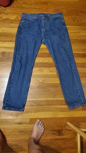 LEVI 505 REGULAR FIT JEANS, 36W /32L WORN A FEW TIMES, LOST WEIGHT, DON'T FIT - Picture 2 of 2