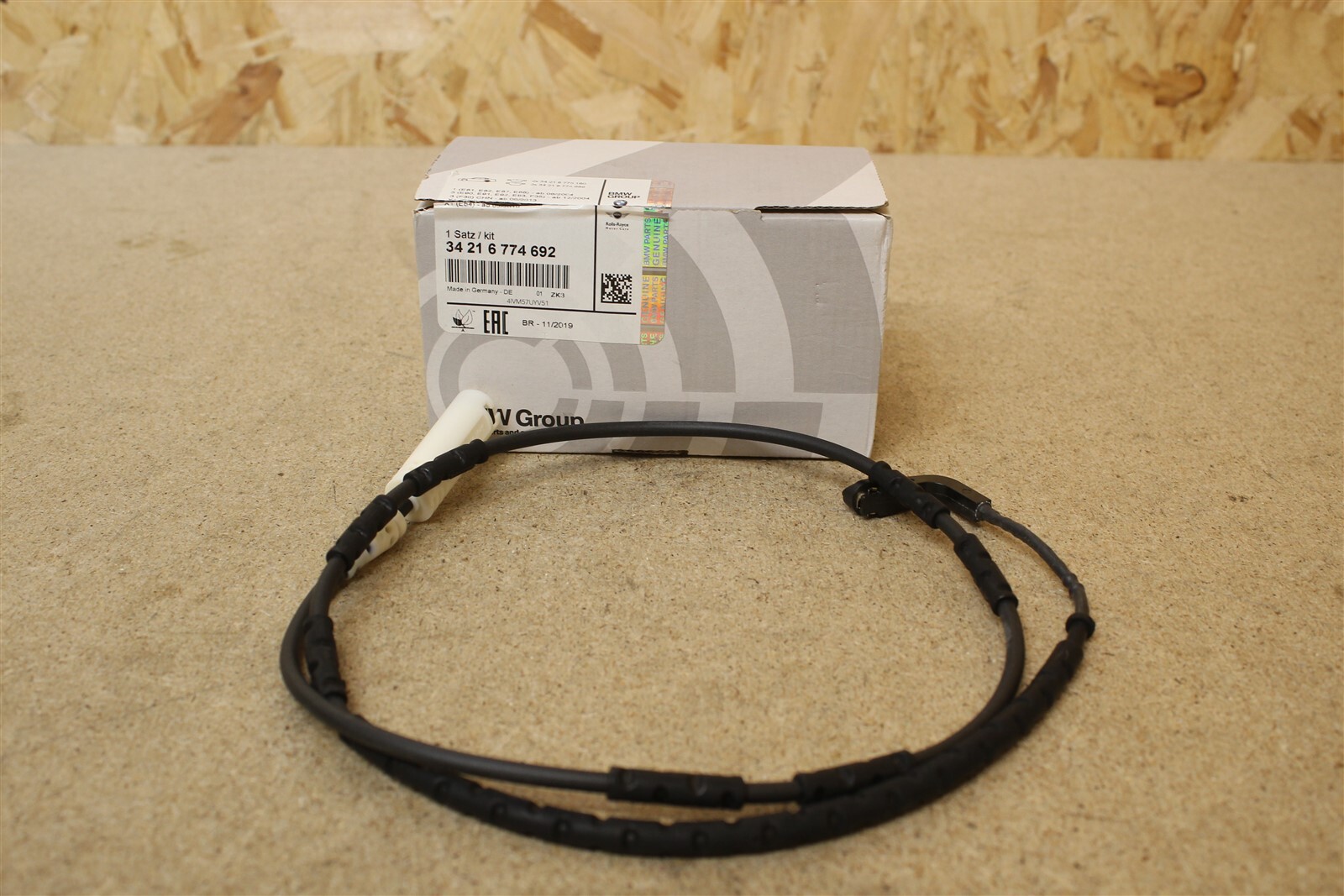 34212288891 Brake Pad Kit New genuine BMW part | eBay