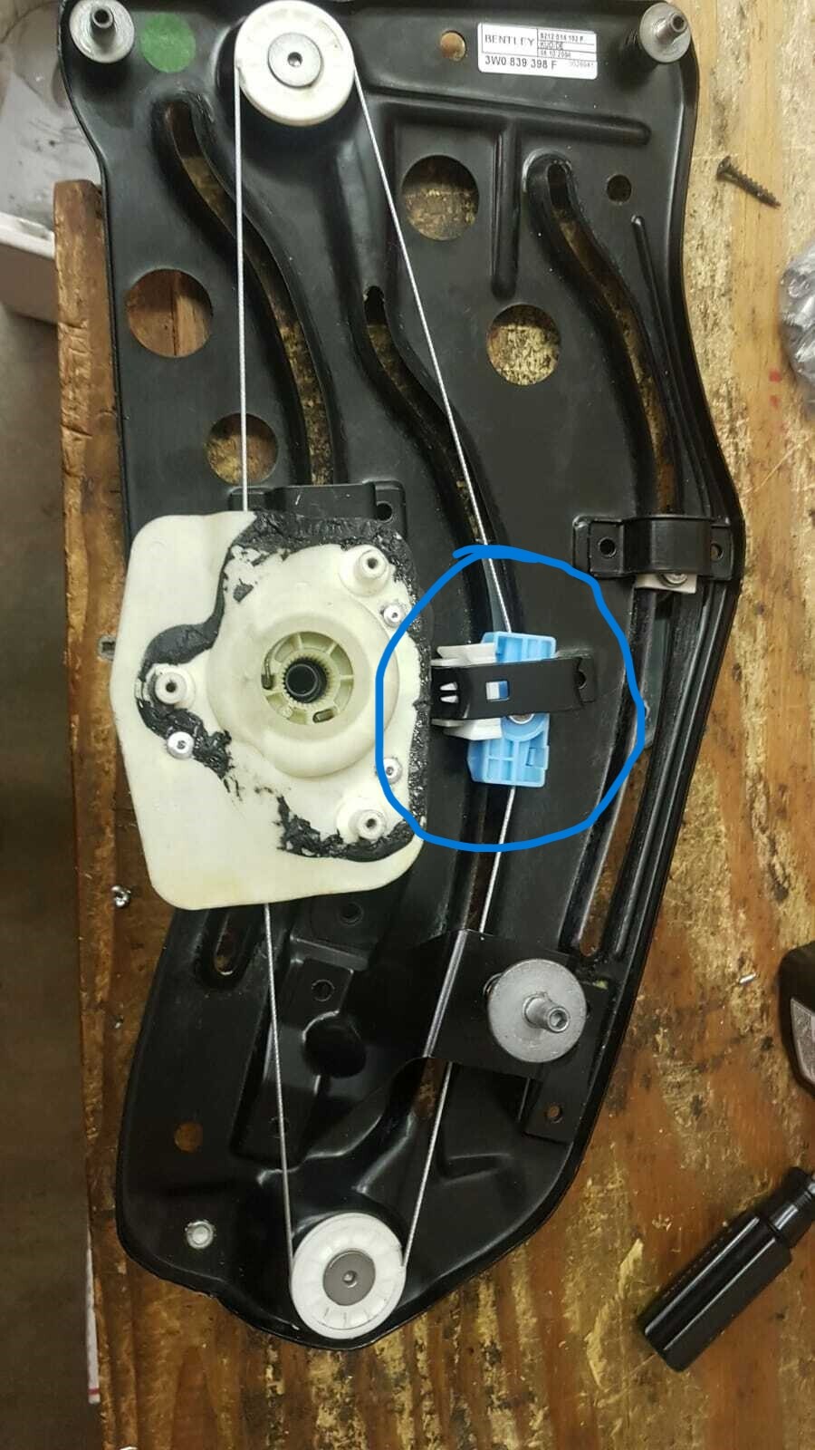 Fits 19962006 Jaguar XK8/XKR Convertible Both Rear Window Regulator