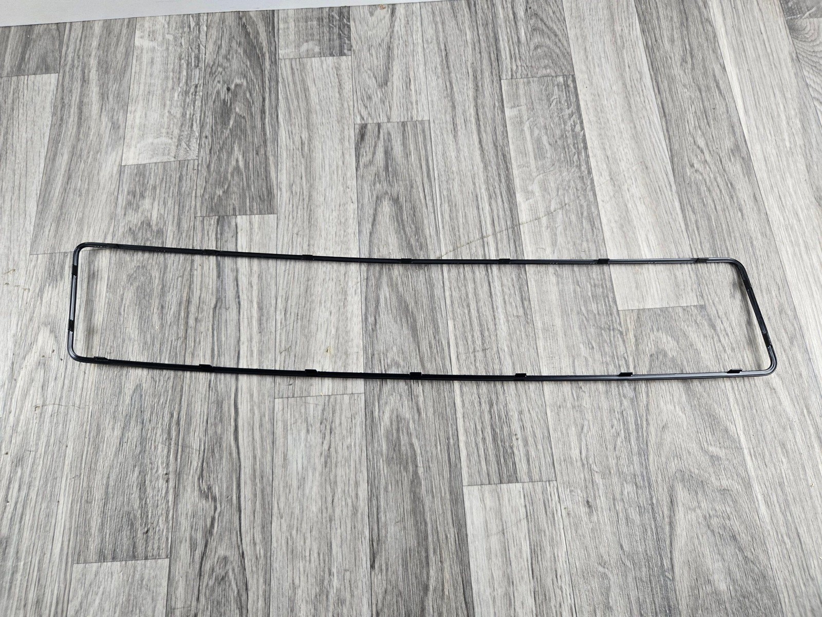 Bentley Finisher Grille Black LH UT12919PA