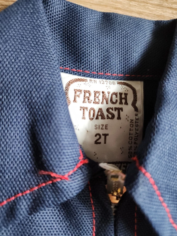 Juego de 2 piezas de mezclilla vintage French Toast Boys costuras azules rojas talla 2T. Foto 3 de 4