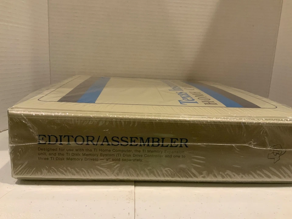 Vintage Computer TI-99/4A editor/ assembler new sealed - Image 4 of 4