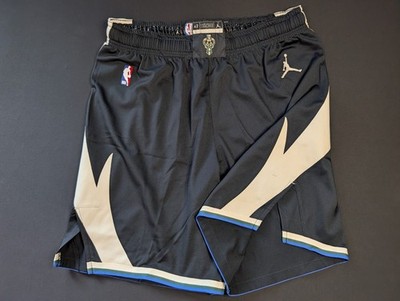 New Milwaukee Bucks 42 Large XL Black Team Issued Shorts Statement Edition