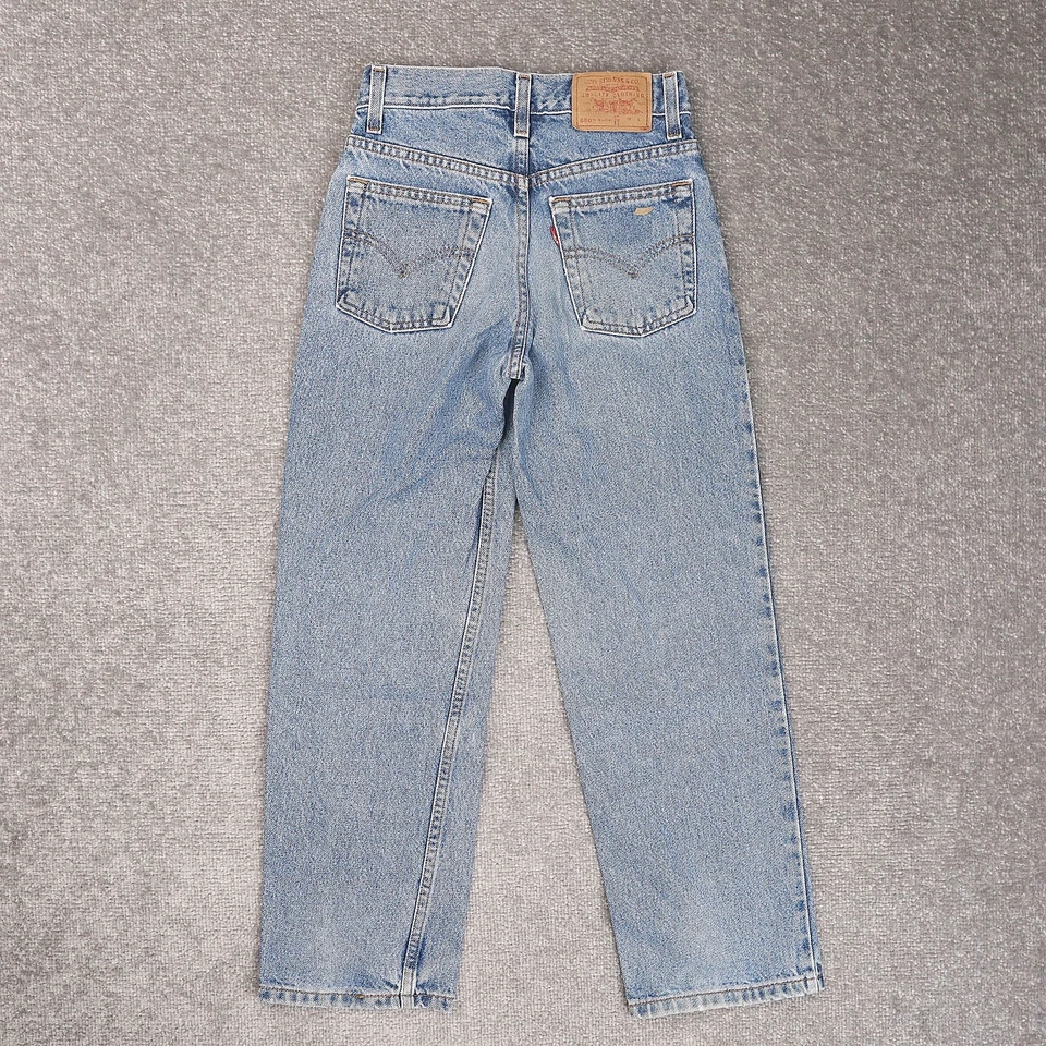 Pantalones de mezclilla de colección Levi's 550 calce relajado pierna recta juvenil talla 11 lavado claro Foto 2 de 4