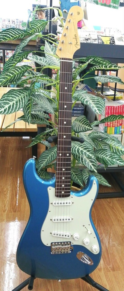 Fender Japan Electric Guitar Stratocaster TRADITIONAL II 60S
