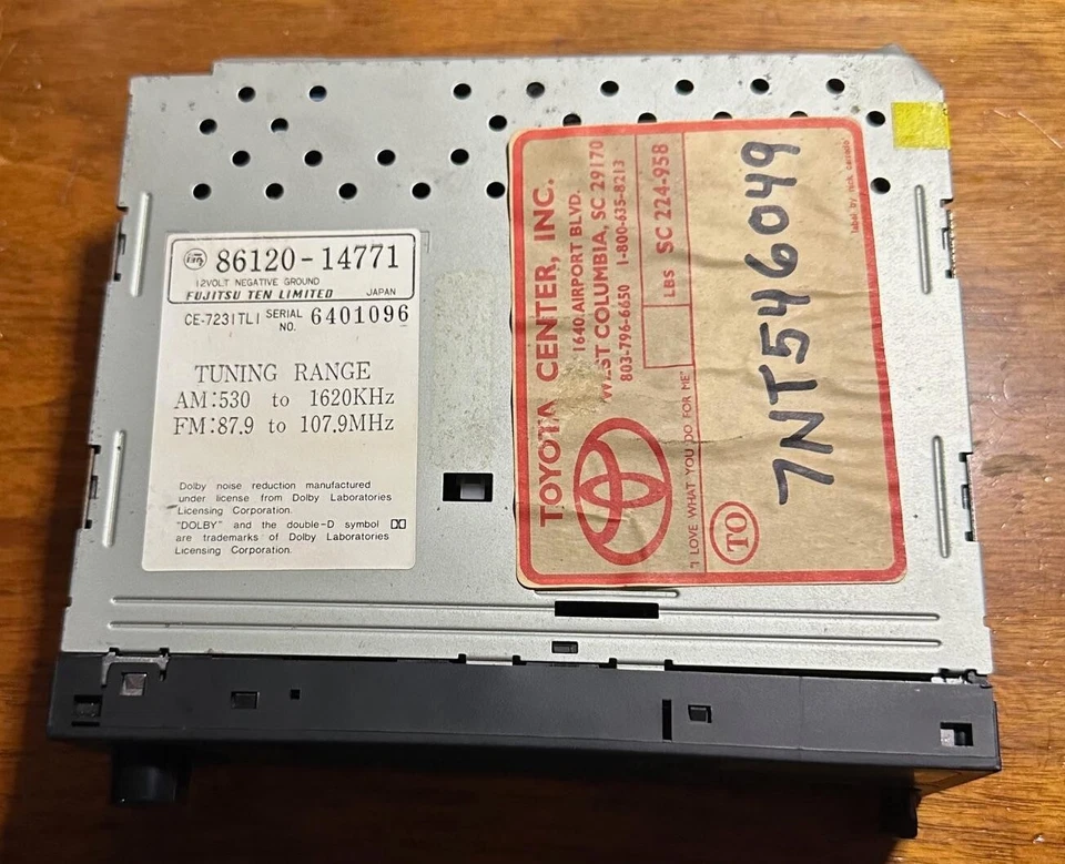 Fujisitu Ten Limited AM/FM Radio Cassette 1989-1993 Toyota 86120-14771 UNTESTED - Image 2 of 4