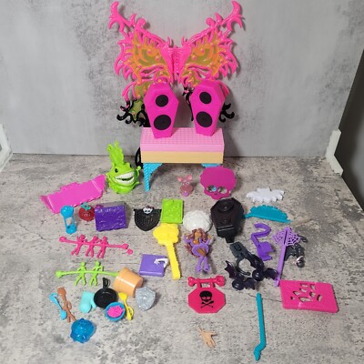 Monster High ACCESSORIES Mixed LOT Venus Flytrap Butterfly Wings DJ Spoons