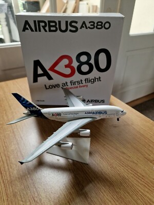 航空機・ヘリコプター AIRBUS A380 Love at first flight 1/400