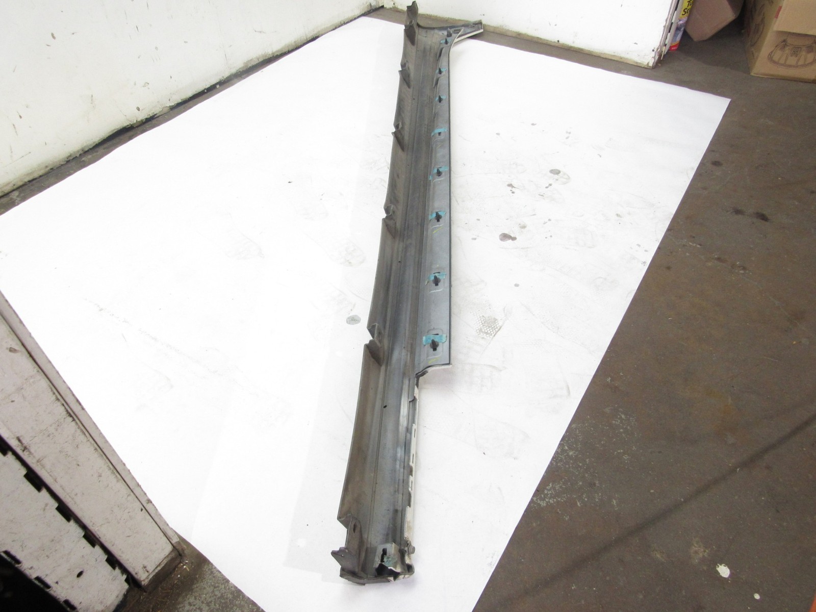 Maserati GHIBLI Left Driver Skirt Rocker Panel Molding 14 15 16 17 18 19 |:O