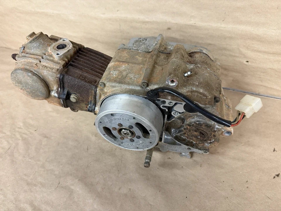 Honda Z50R Z 50 1979 motor cilindro extremo superior OEM Foto 3 de 4