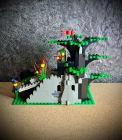 Lego Castle - 6066 - Camouflaged Outpost - 1987 + Complete + Instructions