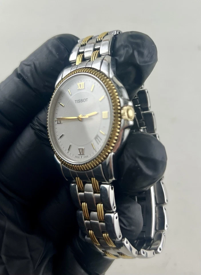 Reloj Hombre Tissot Cuarzo 37mm Acero Inoxidable Tono Dorado Bisel Esfera Blanca Foto 4 de 4