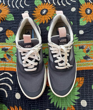 VANS UltraRange Men s Gray/White Mesh Lace-Up...