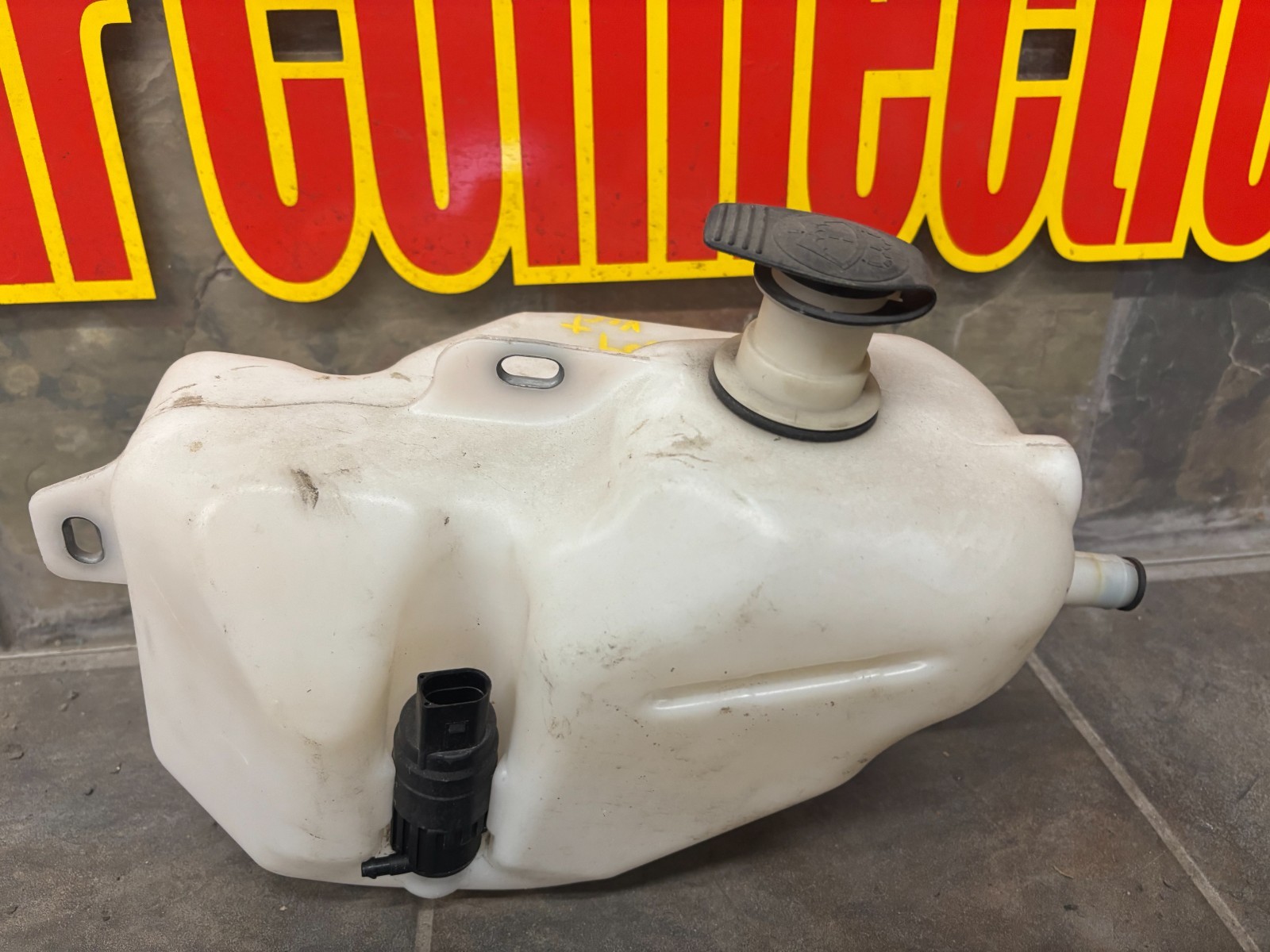 Audi R8 Washer fluid