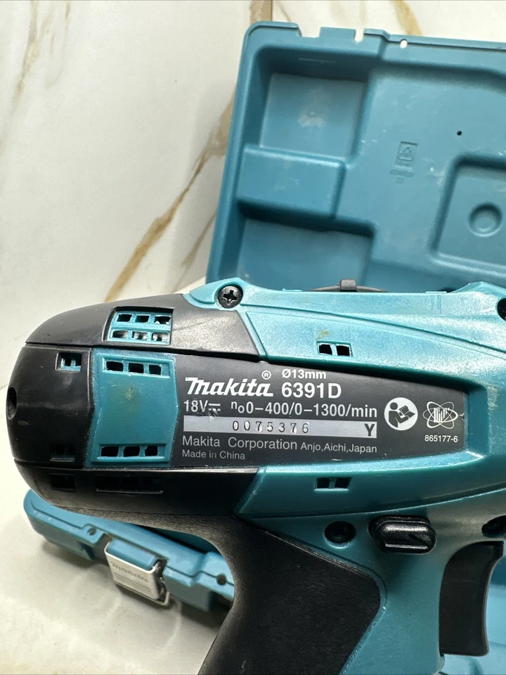 Makita 6391D 18v Cordless 2 battery set and charger - image 3 of 4