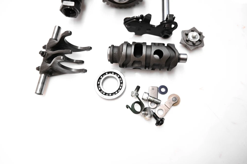 Horquillas y tambor de cambio de transmisión Honda CBR600RR 07 Foto 3 de 4