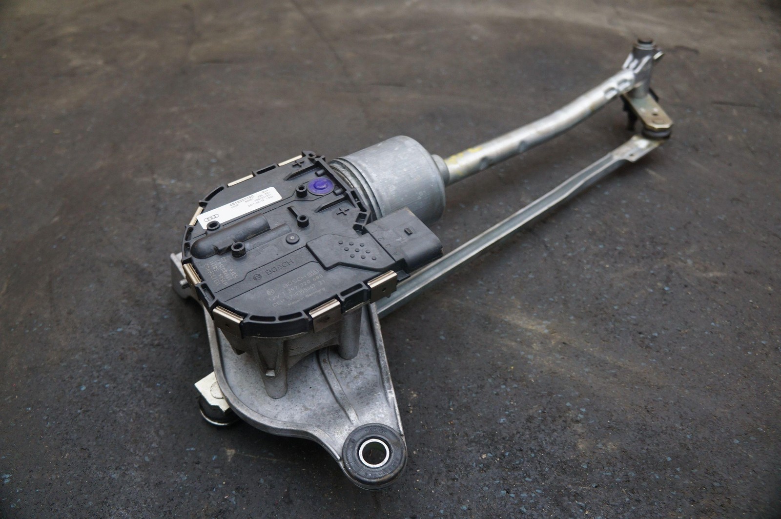 Front Windshield Wiper Motor Linkage Assembly 4S1955024B OEM Audi R8 Lms Gt4 18