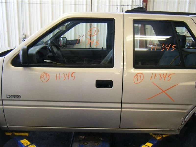 Oil Pan Fits 92-97 ISUZU TROOPER 25166 - Image 3 of 4