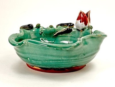Seymour Mann MM Majolica Green Bowl Applied Fishes Flower & Slug 7'' Vintage C40