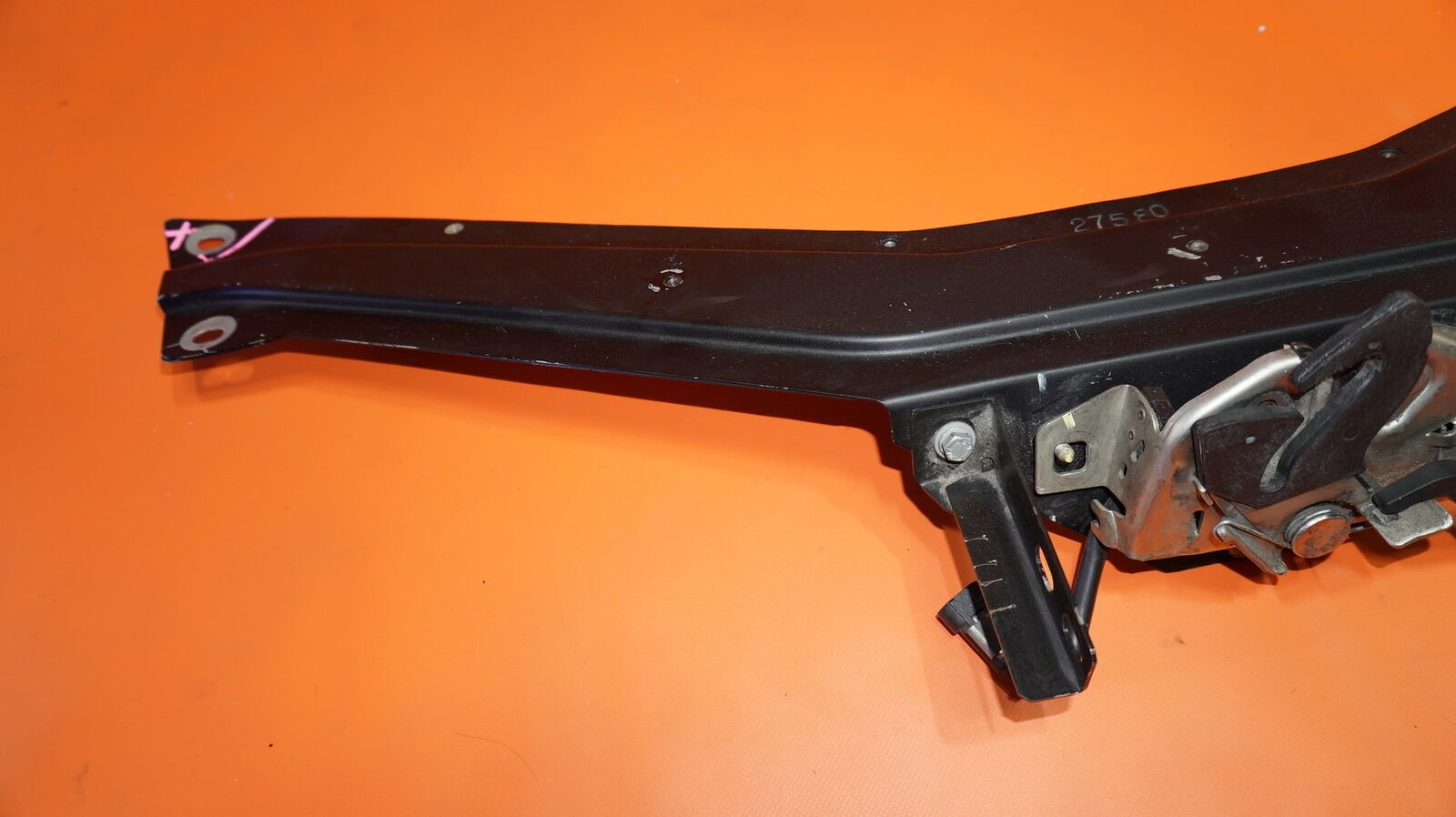 MASERATI QUATTROPORTE TIEBAR WITH LOCK 2005 2006 2007 2008 M139 OEM