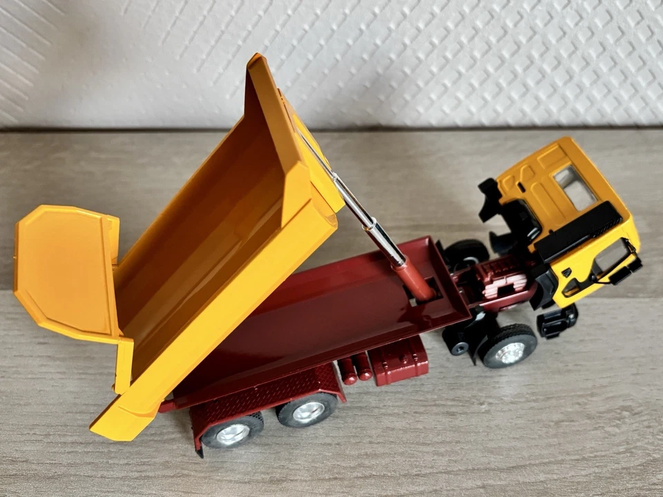 Camion Truck LKW Renault Kérax 6/4 Benne Eligor 1/43 - Photo 4/4