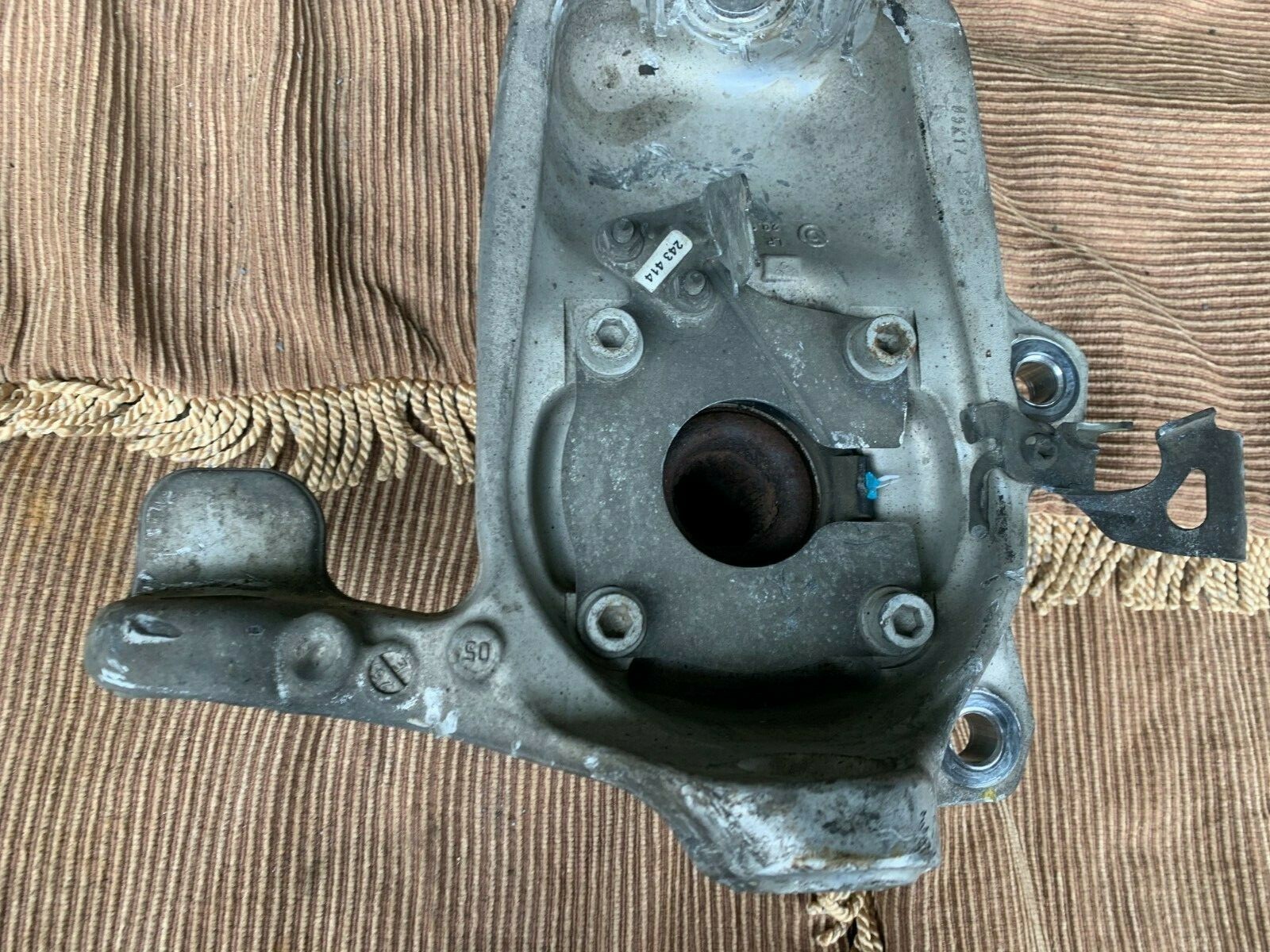 MASERATI QUATTROPORTE M139 OEM 03-07 FRONT LEFT SIDE SPINDLE KNUCKLE HUB
