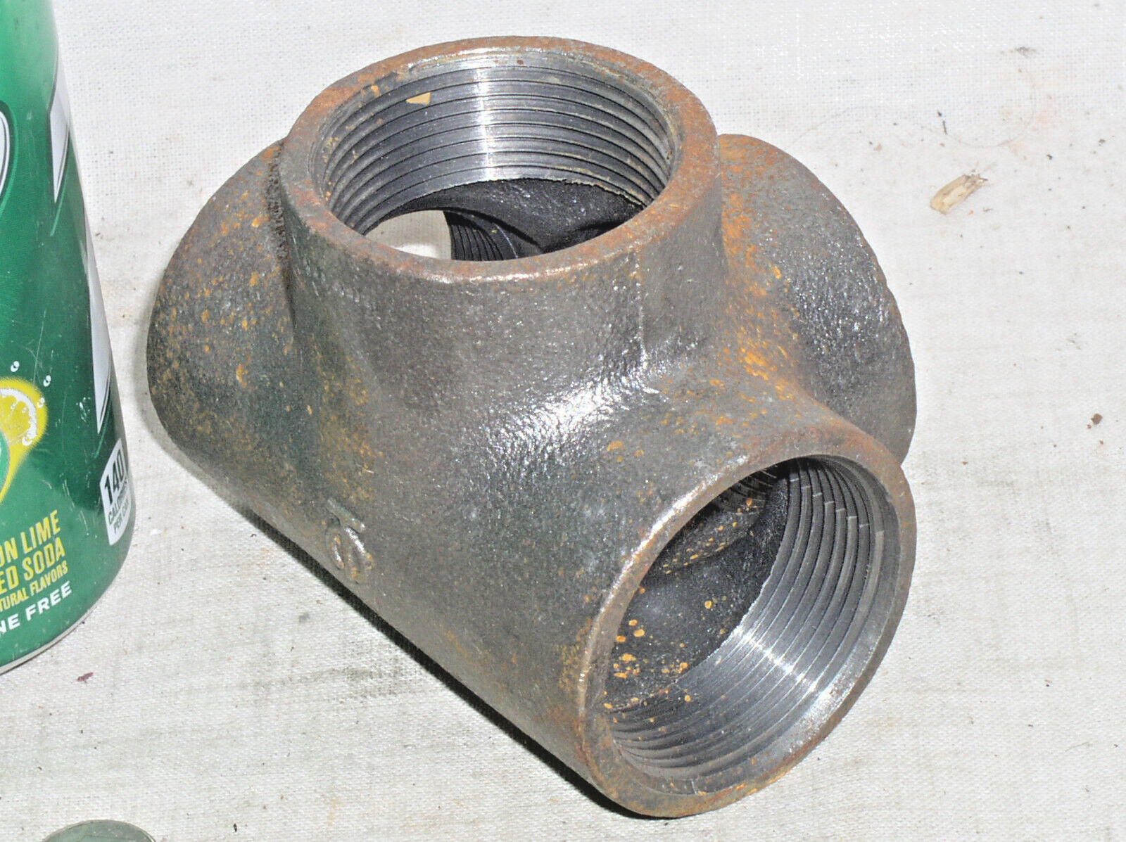 NEW TC T&C 1-1/2" INCH BLACK IRON PIPE THREADED 4 WAY SIDE OUTLET F-NPT FITTING