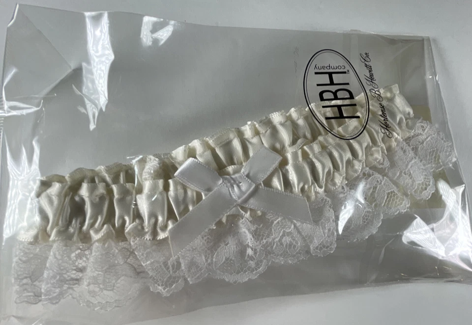 Wedding Garter Ivory Satin Bridal White Lace & Bow Hortense B Hewitt New - Imagem 3 de 4